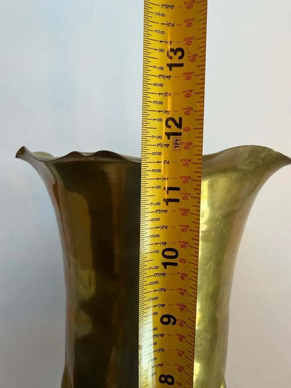 WWII 1945 105mm M14 Brass Shell Casing Trench Art Ruffled Vase